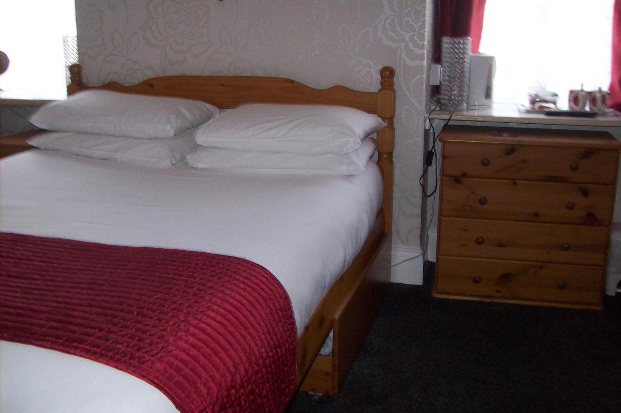 Avalon Guest Accommodation Great Yarmouth Exterior photo